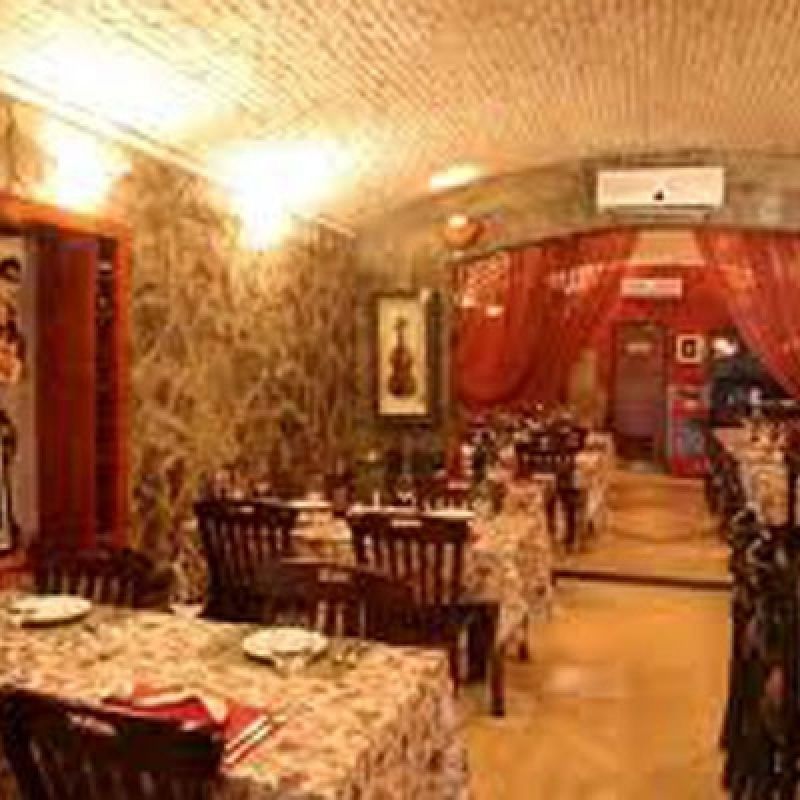 Nhà hàng Angelina Italian Steak House