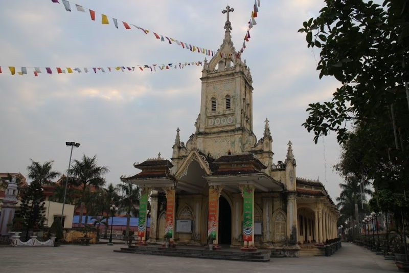 Nhà thờ Xâm Bồ