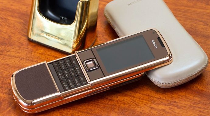 Nokia 8800 – Giá: không cố định