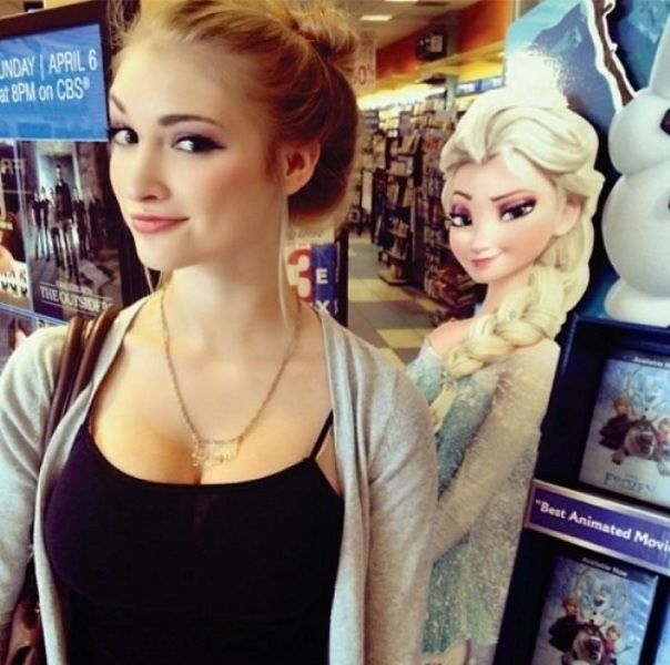 Nữ hoàng băng giá Elsa