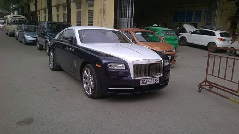 Rolls-Royce Wraith - 18 tỷ