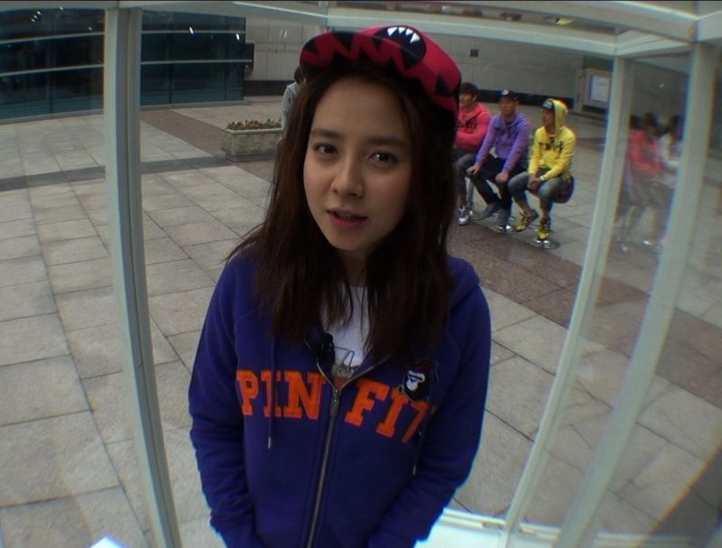 SONG JI  HYO