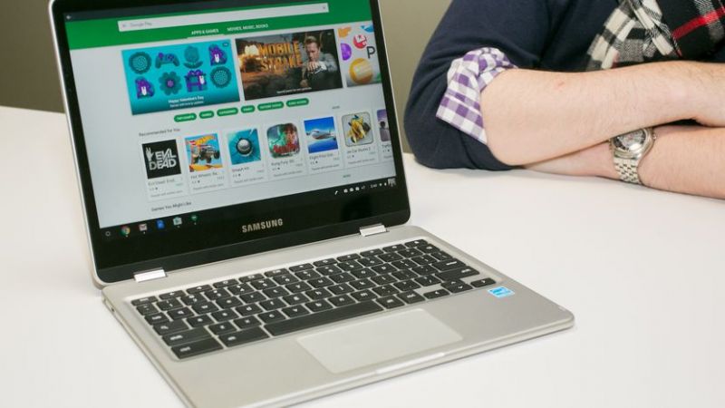 Samsung Chromebook Pro – Giá: 12,5 triệu