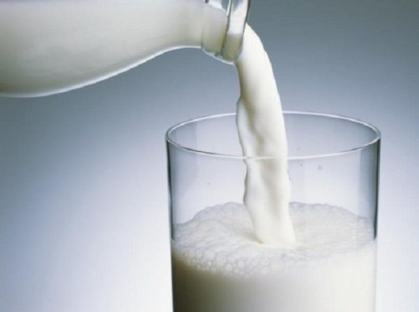 Sữa bò với Vitamin C