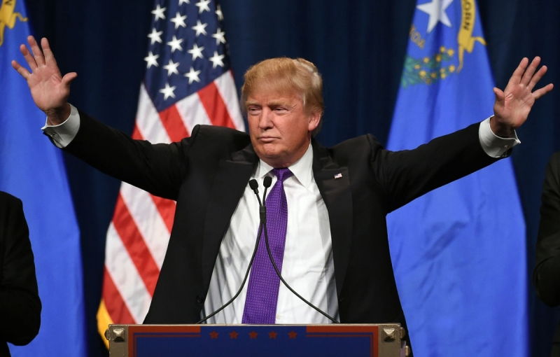 T11/2016: Donald Trump chiến thắng tranh cử tổng thống Mỹ