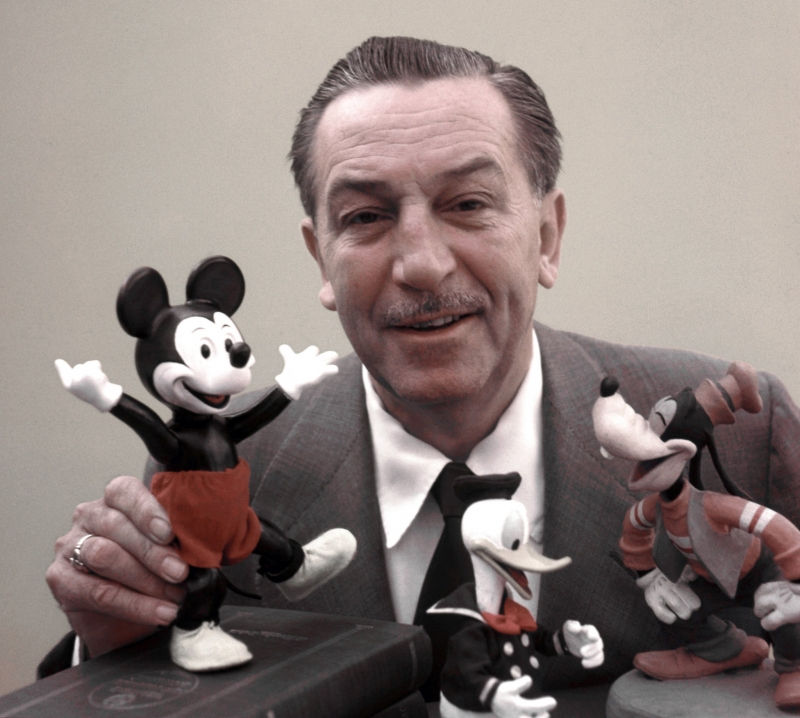 Tất cả những giấc mơ rồi đều sẽ thành hiện thực, nếu bạn đủ quyết tâm - Walt Disney