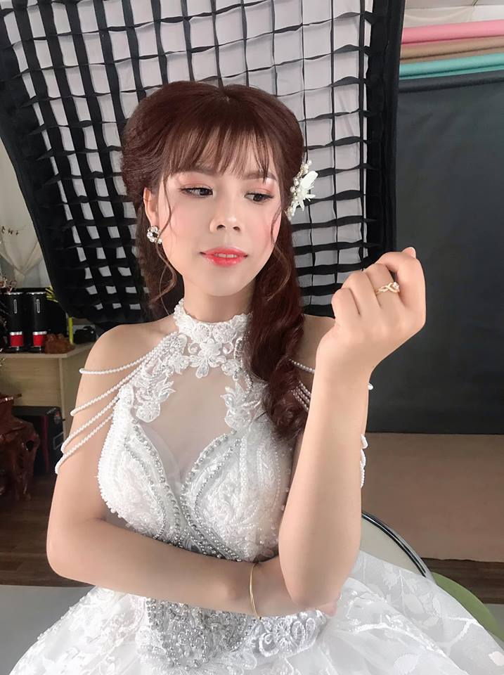 Thanh Nguyễn makeup