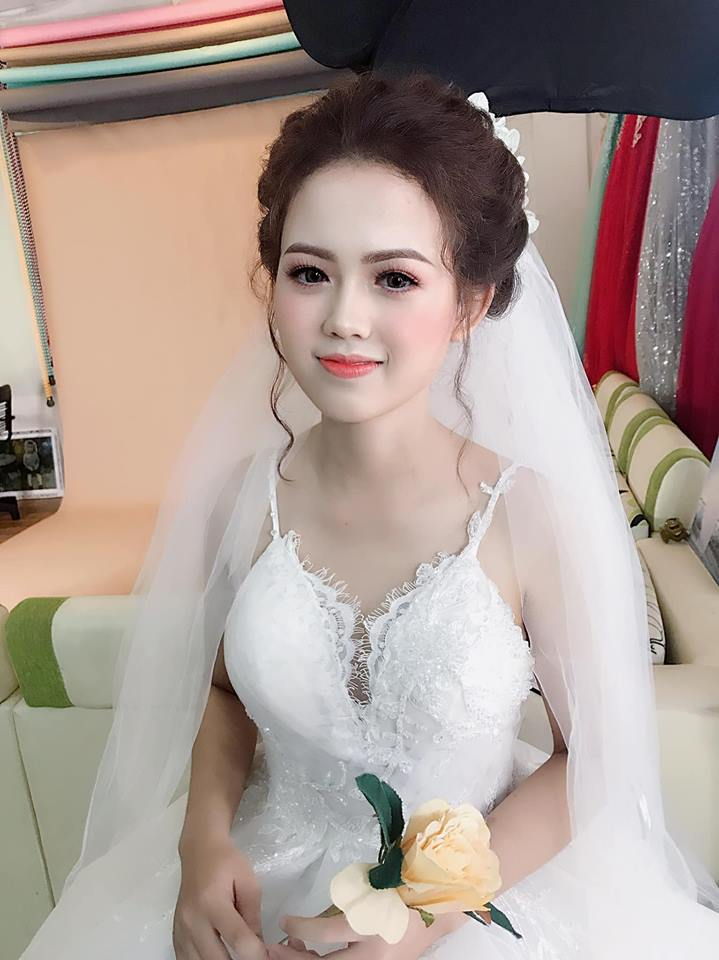 Thanh Nguyễn makeup
