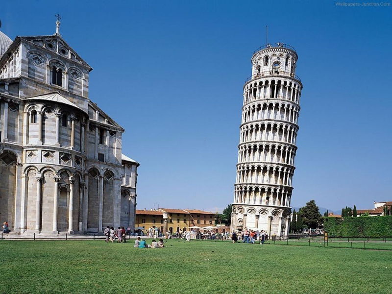 Tháp nghiêng Pisa (Pisa, Ý)