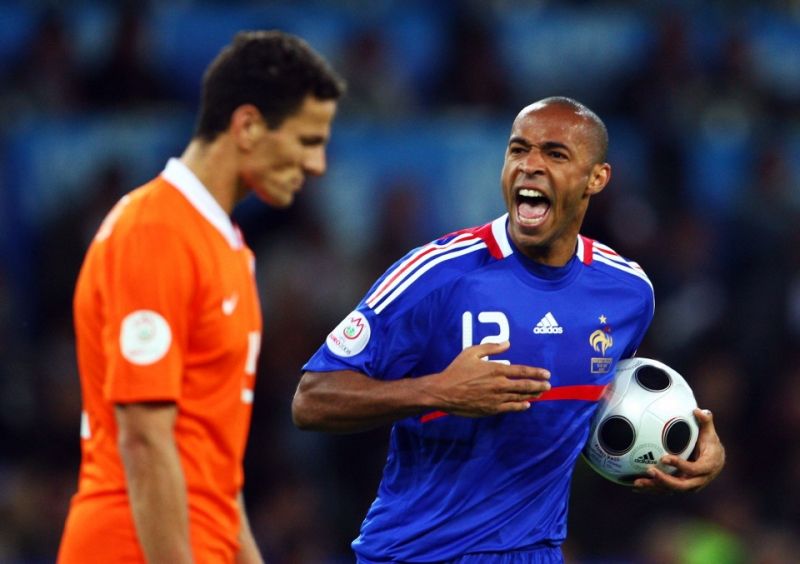 Thierry Henry - 6 bàn
