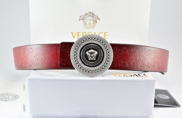 Thương hiệu dây lưng da Versace