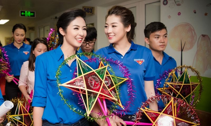 Thường xuyên tham gia các hoạt động xã hội Thường xuyên tham gia các hoạt động xã hội