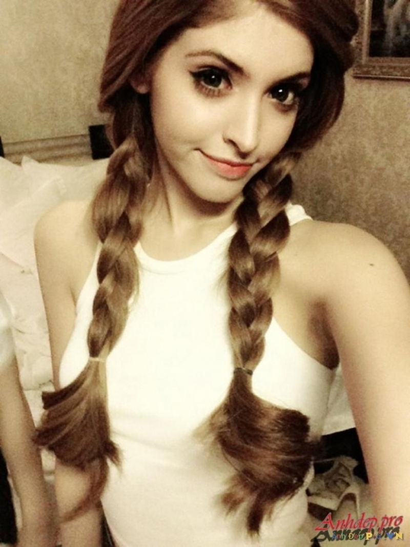 Thắt hai bím dịu dàng như cô thôn nữ Thắt hai bím dịu dàng như cô thôn nữ