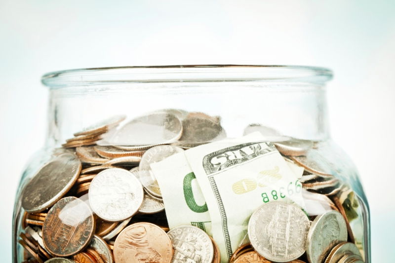 Tiết kiệm để đầu tư, đừng giữ khư khư bên người Tiết kiệm để đầu tư, đừng giữ khư khư bên người