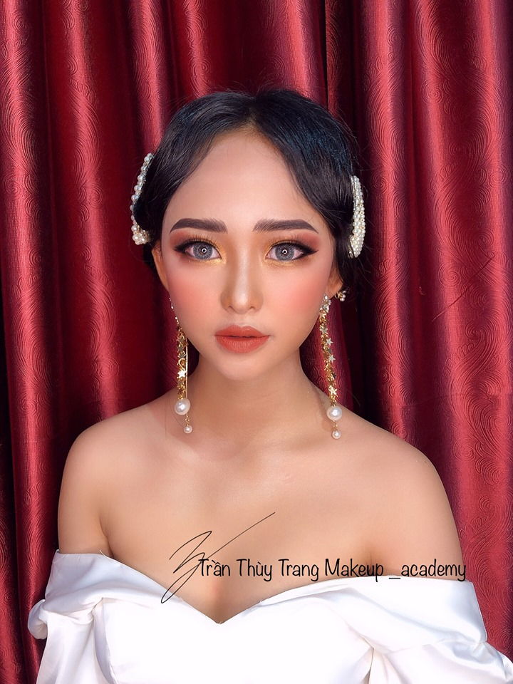 Trang Makeup (Đình Phong Studio) Trang Makeup (Đình Phong Studio)