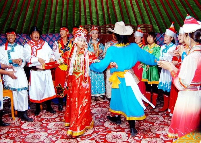 Trang phục cưới của Mông Cổ