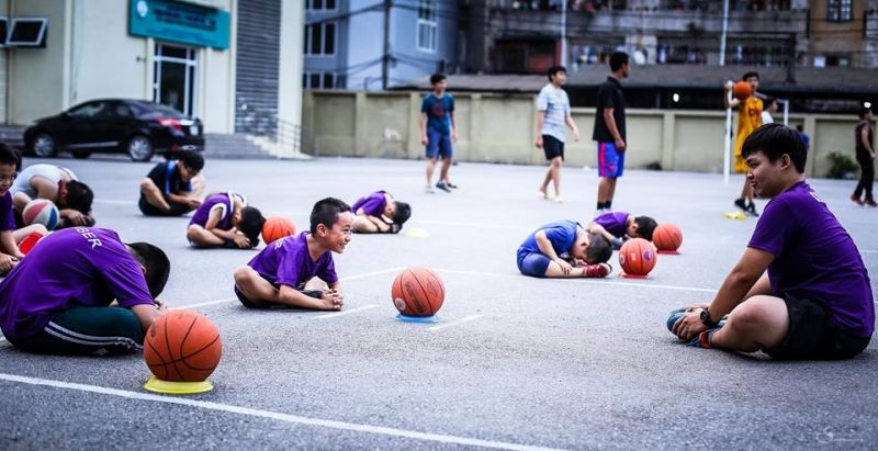 Trung tâm dạy bóng rổ Hươu Cao Cổ