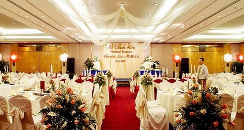 Trung tâm hội nghị tiệc cưới Sài Gòn phố Palace
