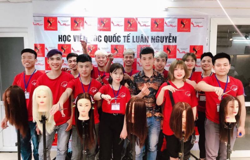 Trường Dạy Nghề Tóc Tại Hà Nội - Luân Nguyễn