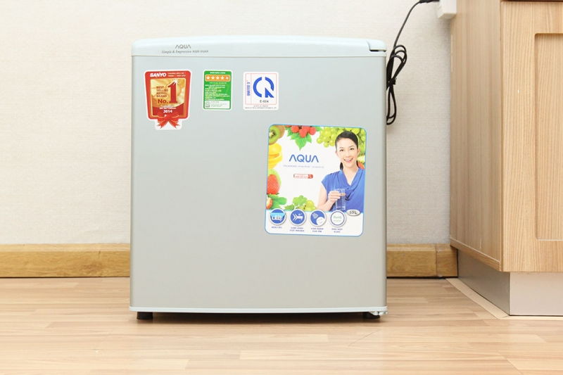 Tủ lạnh Aqua Sanyo AQR-55AR 50 lít