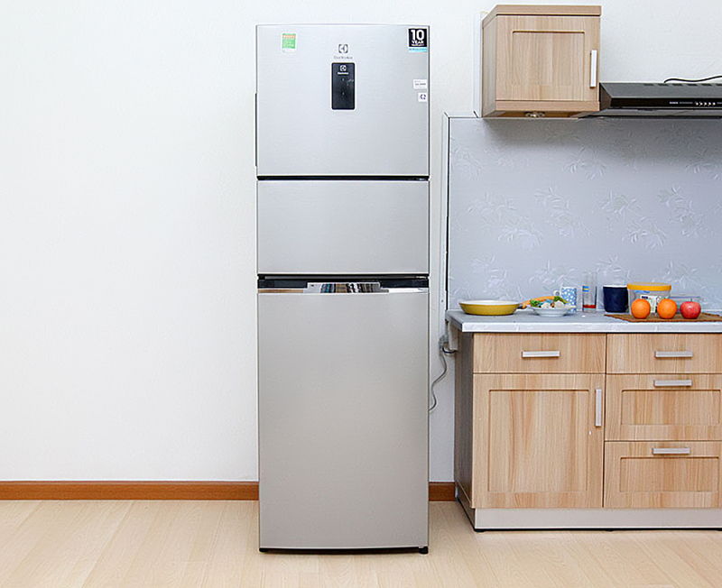 Tủ lạnh Electrolux EME-3500GG -334 lít 3 cửa Inverter