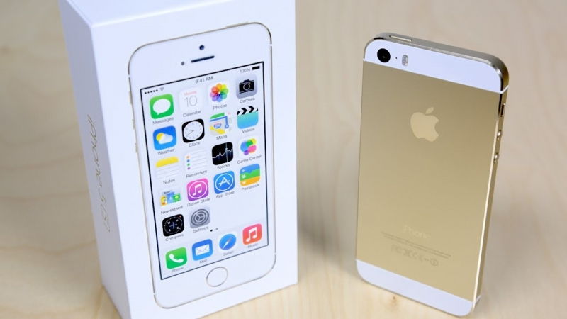 iPhone 5S - lần đầu tiên xuất hiện màu vàng đồng