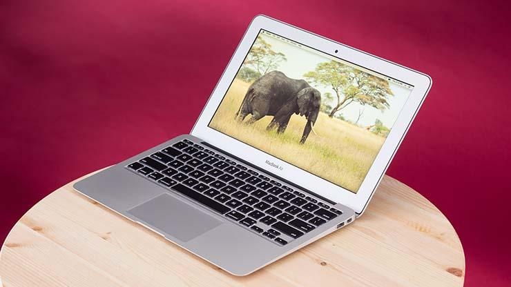 Apple MacBook Air (11 inch, 2015)