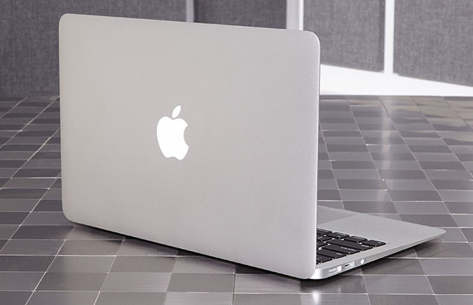 Apple MacBook Air (11 inch, 2015)