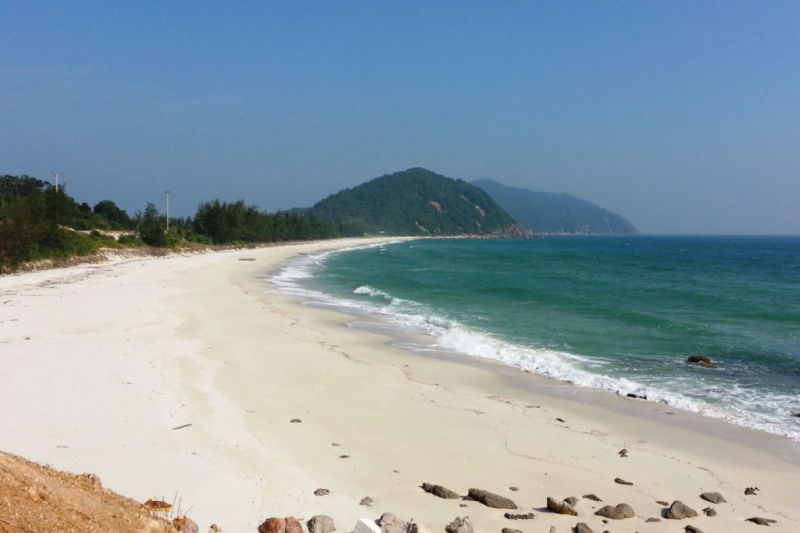 Bãi biển Minh Châu