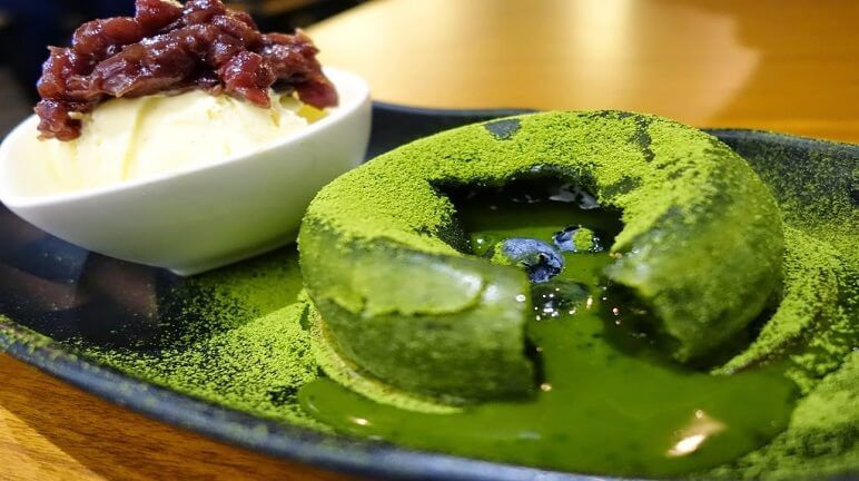 Bánh Lava Matcha