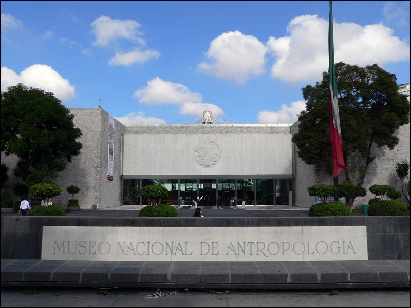 Bảo tàng nhân học Quốc gia Mexico (Thành phố Mexico, Mexico) - 33,000 m2