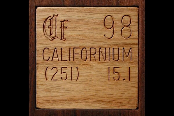 Californium-252: 27 triệu USD/gram (571,2 tỷ VNĐ/gram)