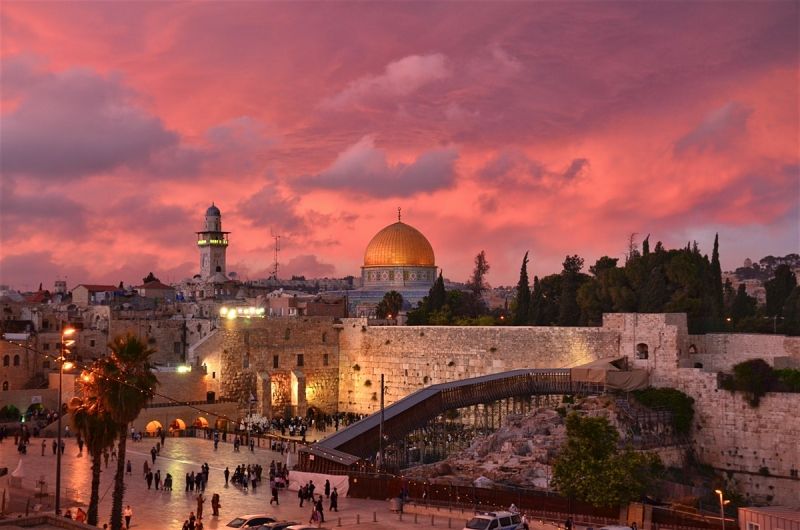 Căng thẳng leo thang trong tranh chấp Jerusalem
