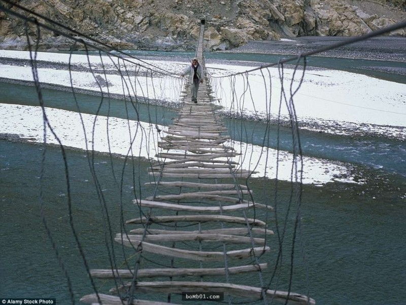 Cầu treo Hussaini, Pakistan