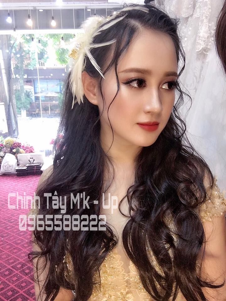 Chinh Tây Make Up