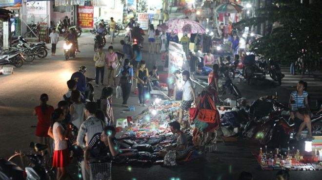 Chợ đêm Bắc Ninh