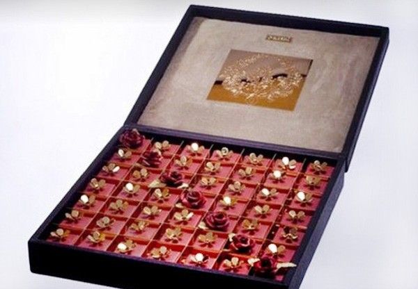 Chocolate đính Swarovski (10000 USD - 212,7 triệu đồng)