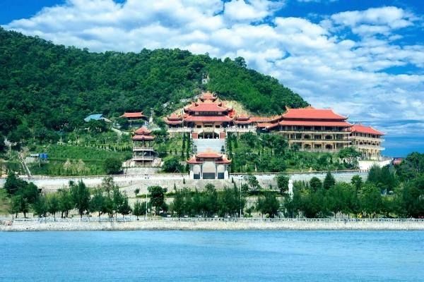 Chùa Cái Bầu