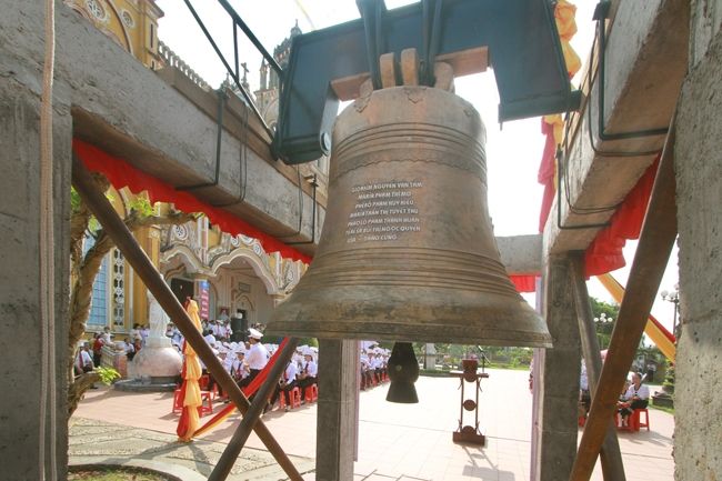 Chuông thánh đường Chuông thánh đường