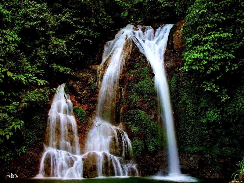 Cửu thác Tú Sơn (Xã Tú Sơn, Huyện Kim Bôi, Hòa Bình)