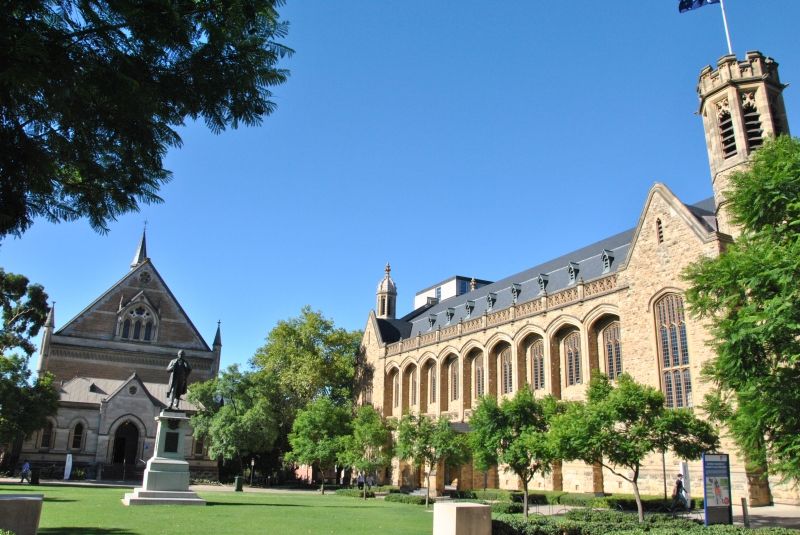 Đại học Adelaide (University Of Adelaide)