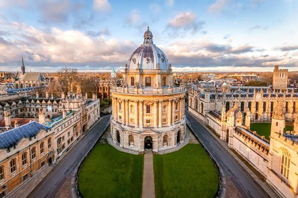 Đại học Oxford (University of Oxford)