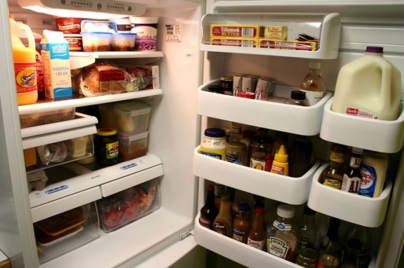 Để thực phẩm quá nhiều trong tủ lạnh