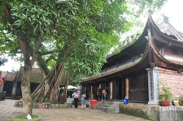 Đền Cửa Ông