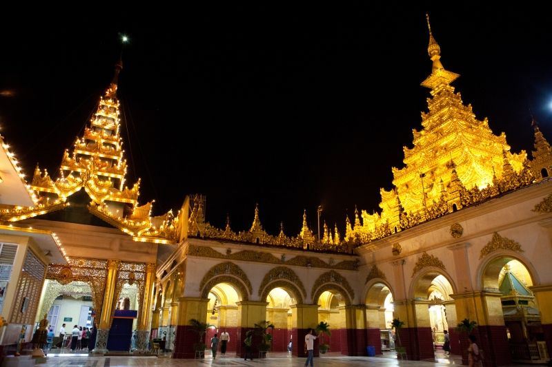 Đền Mahamuni (Mandalay)