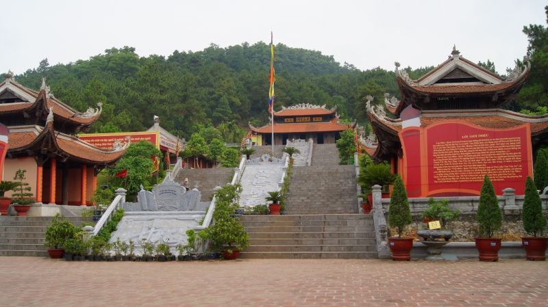Đền thờ Chu Văn An-Chí Linh