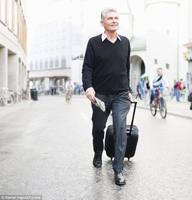 Đi lòng vòng với chiếc vali rỗng Đi lòng vòng với chiếc vali rỗng