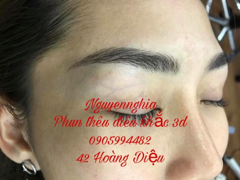 Điêu khắc chân mày - Nguyễn Nghĩa