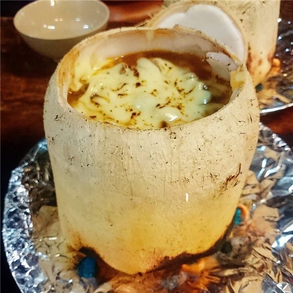 Dừa Hỏa Diệm Sơn (99000 đồng) Dừa Hỏa Diệm Sơn (99000 đồng)