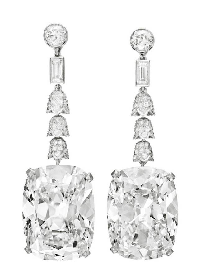 Golconda Diamond Earrings: 9,3 triệu đô la